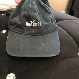 Hollister hat .fits all heads. Adjust in back